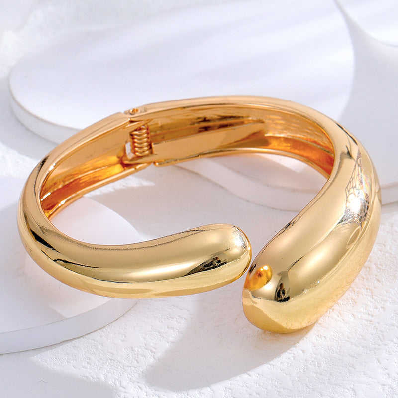 Alloy Gold Plated  Bracelet  Glossy Open Spring