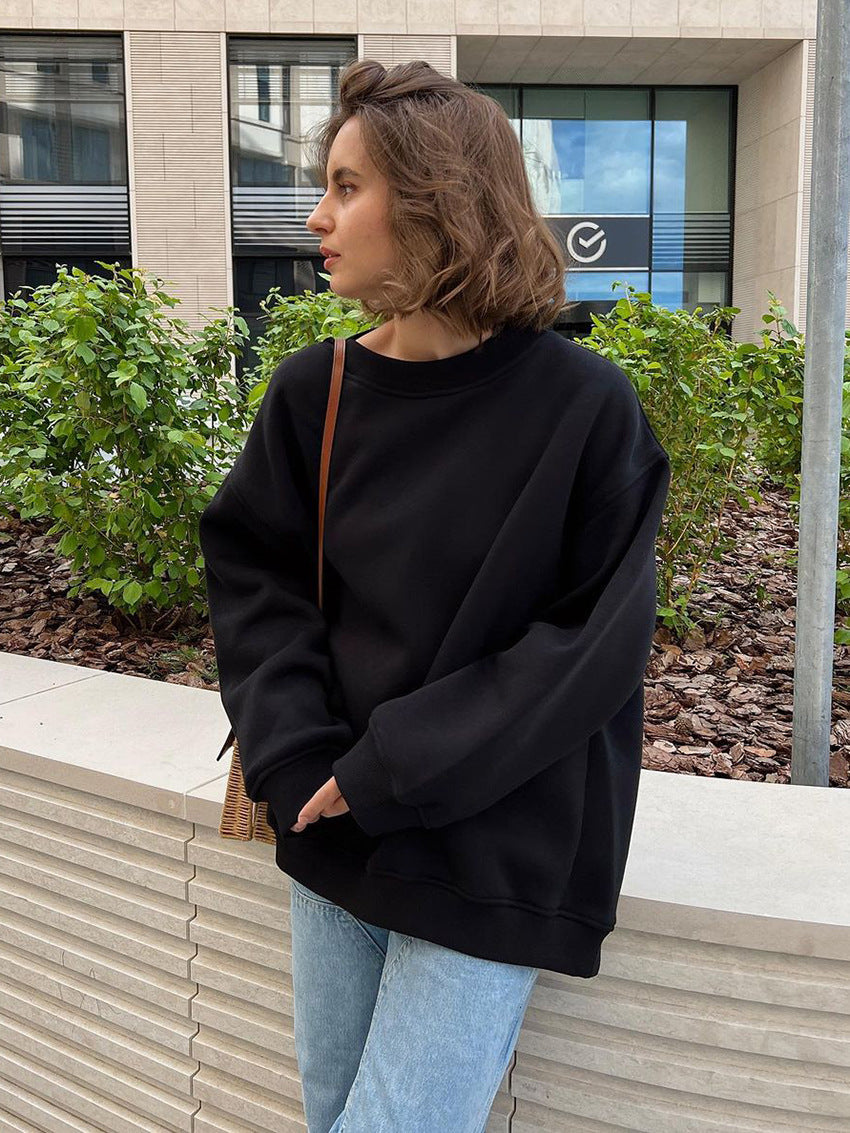 "Women’s Loose Round Neck Fleece Sweatshirt"