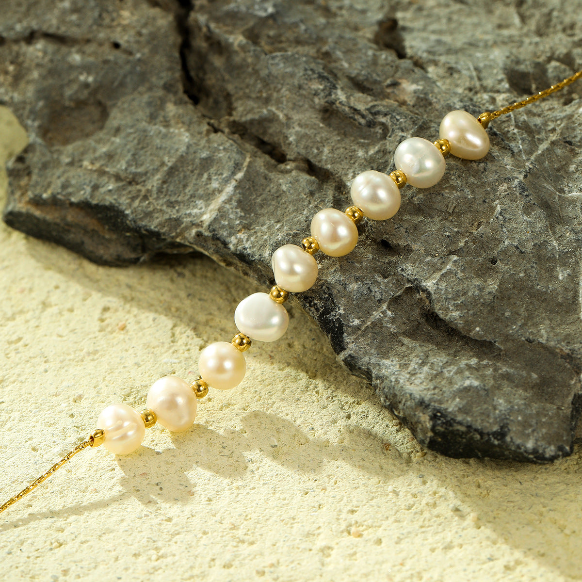 All-Match Pearl Adjustable 18K Gold Titanium Bracelet