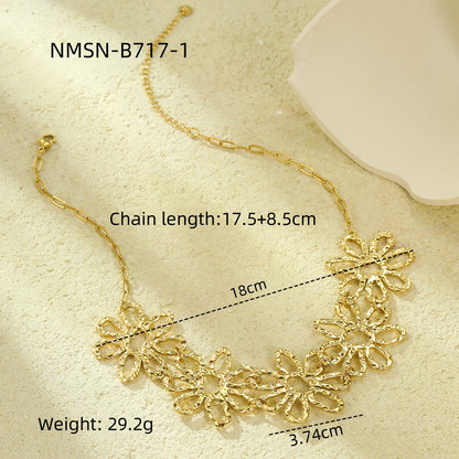 "Retro Asymmetric Cutout Floral Necklace – Light Luxury Style"